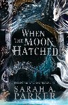 When the Moon Hatched (The Moonfall Series, Book 1) - Parker Sarah A.
