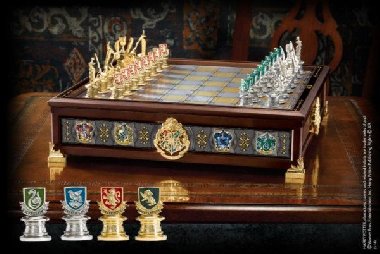 Harry Potter Bradavick famfrplov achy - Noble Collection