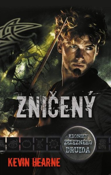 Zničený - Kevin Hearne